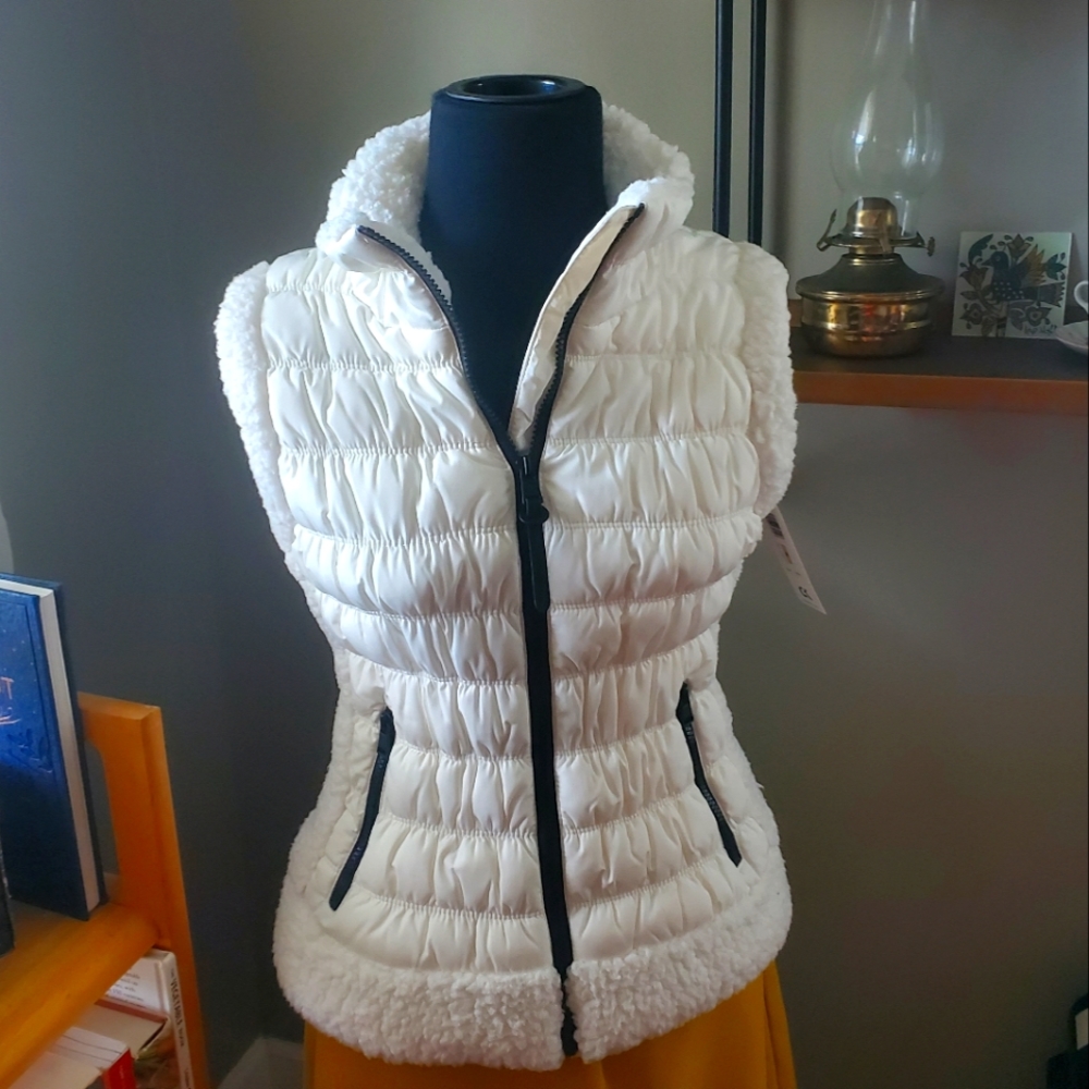 NWT Calvin Klein Performance white faux fleece vest